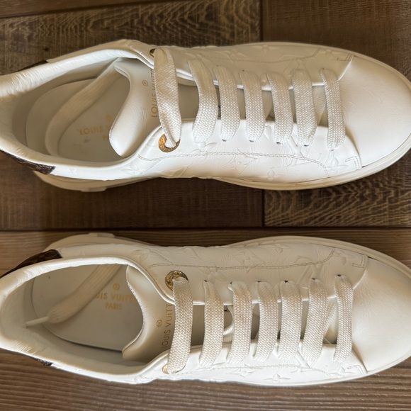 Louis Vuitton Time Out Sneakers Size 38.5 - Picture 3 of 8